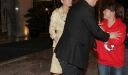 孙宁天涯爆料最新,揭秘娱乐圈不为人知的幕后真相